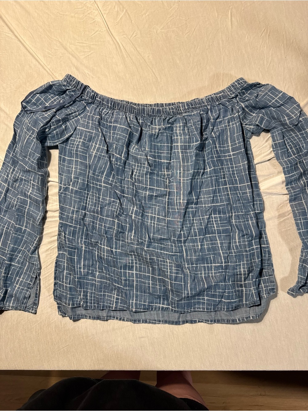 Cloth & Stone Blue Off-Shoulder Top – XS